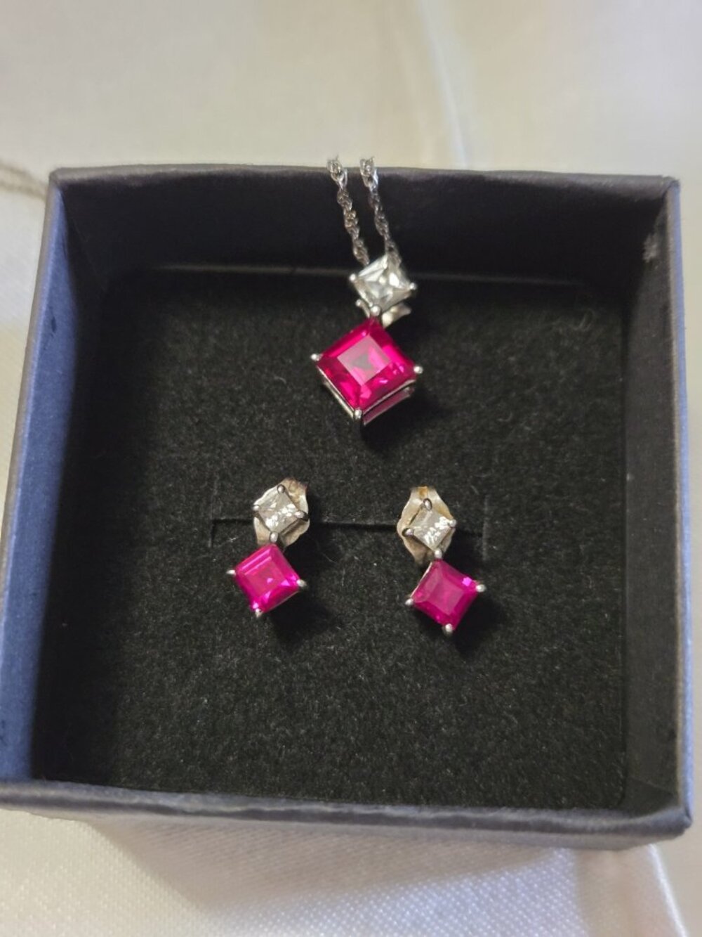 Ruby And White Topaz 925 Necklace And Earing Set